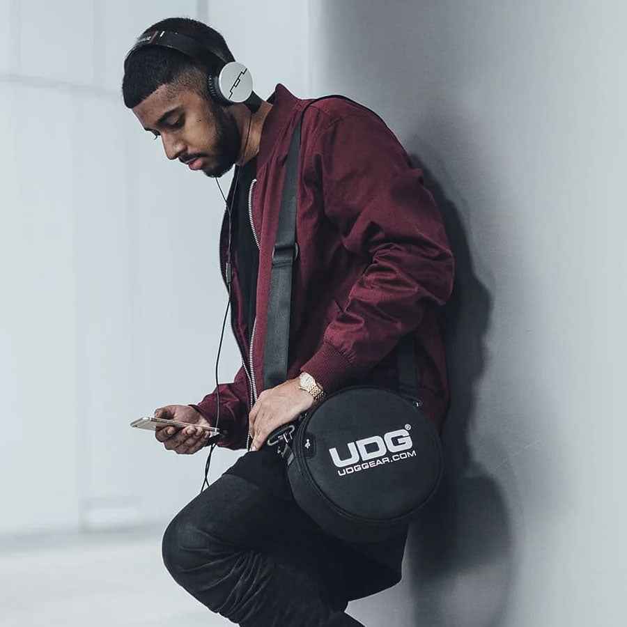 UDG U9950BL Ultimate DIGI Headphone Bag Black
