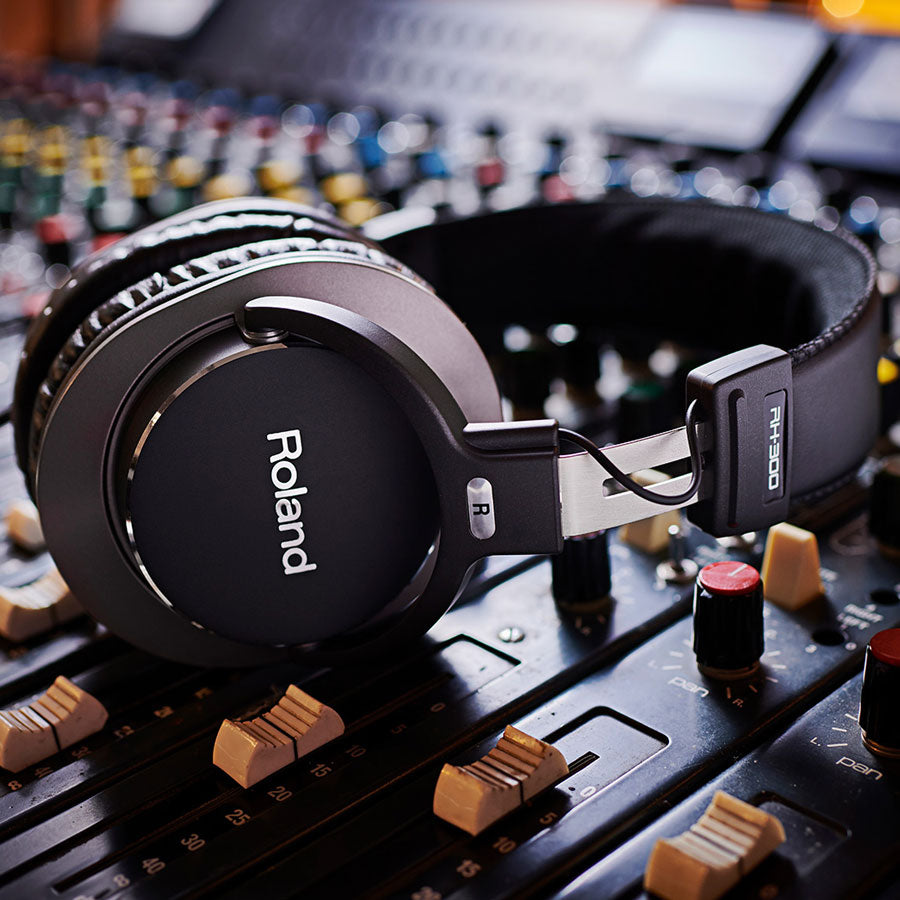 Roland RH-300 Premium Closed-Back Studio Headphones